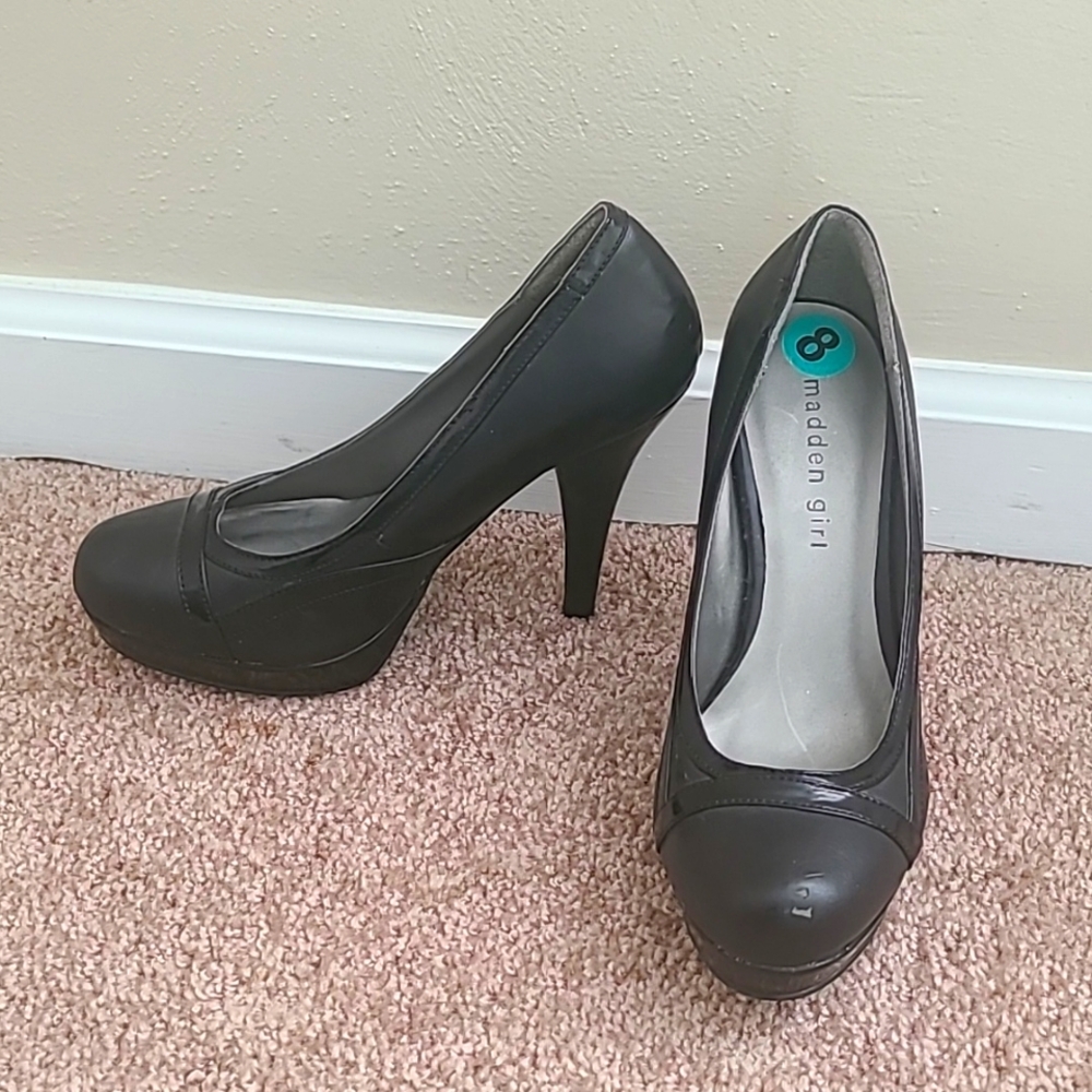 - NEW MADDEN GIRL Pumps/Heels Shoes Black Size 8